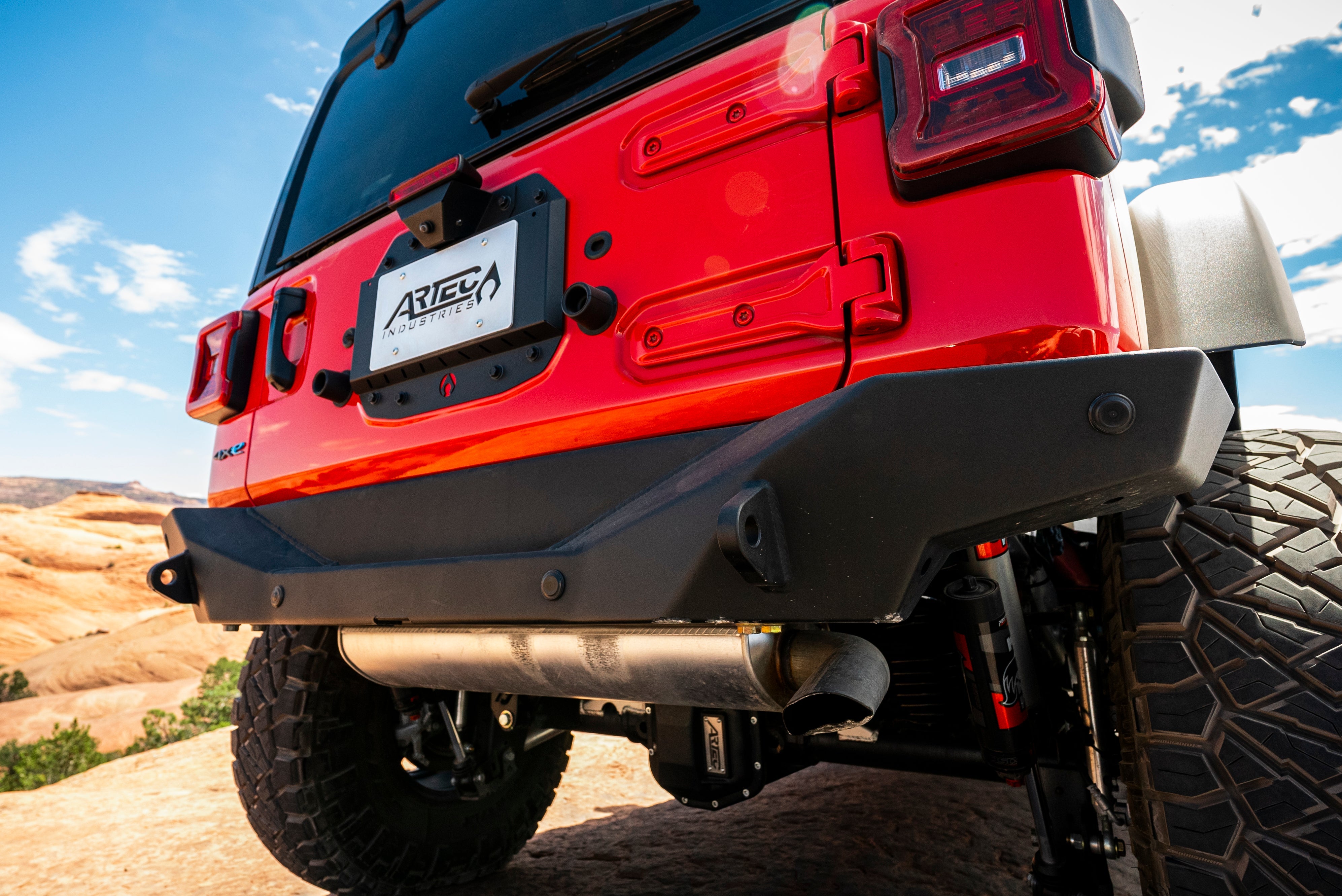 Artec JL Spare Tire Delete Kit (2018+ Wrangler JL/JLU) – License Plate Relocation | Black Powdercoat